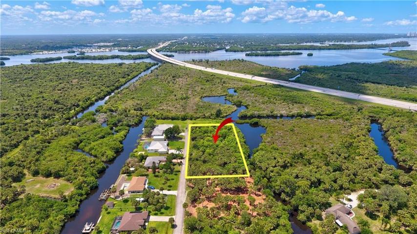 16781  Tarpon  WAY, NORTH FORT MYERS, FL 33917