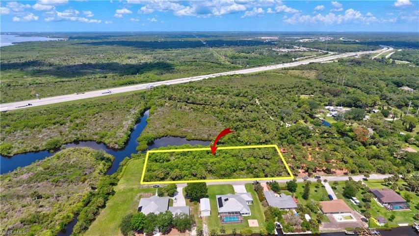 16781  Tarpon  WAY, NORTH FORT MYERS, FL 33917
