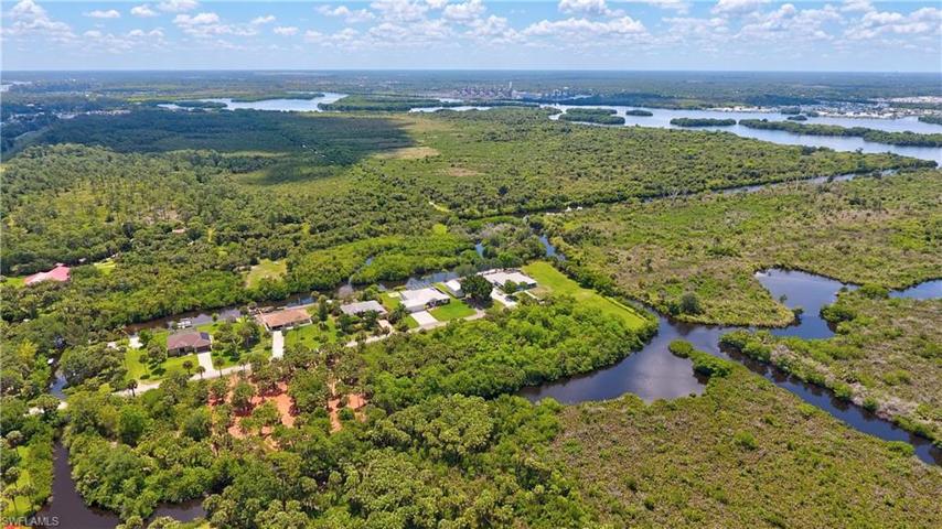 16781  Tarpon  WAY, NORTH FORT MYERS, FL 33917
