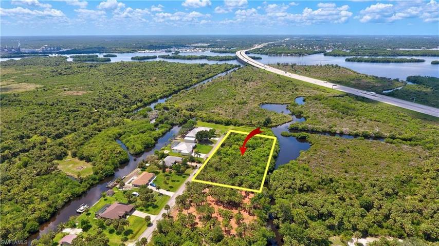 16781  Tarpon  WAY, NORTH FORT MYERS, FL 33917