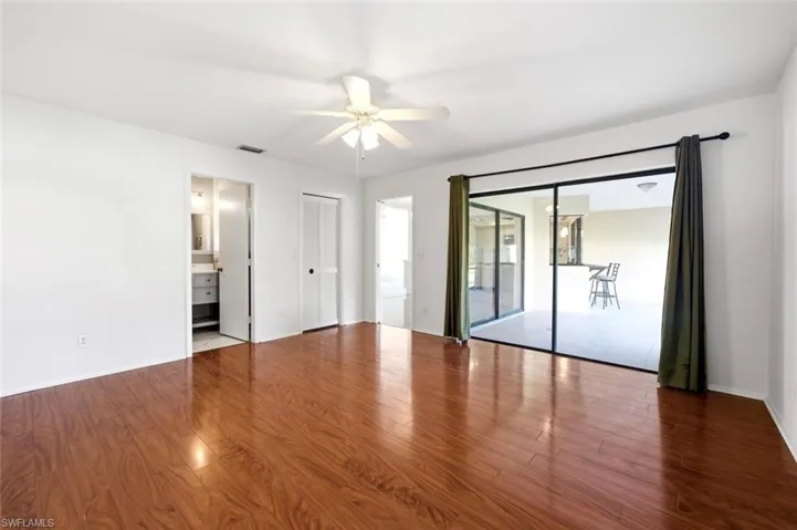 102 Round Key Cir G3, Naples, Florida 34112