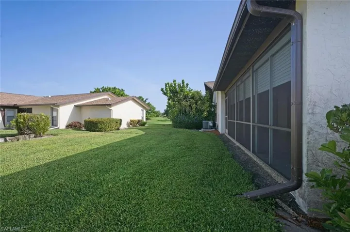 102 Round Key Cir G3, Naples, Florida 34112