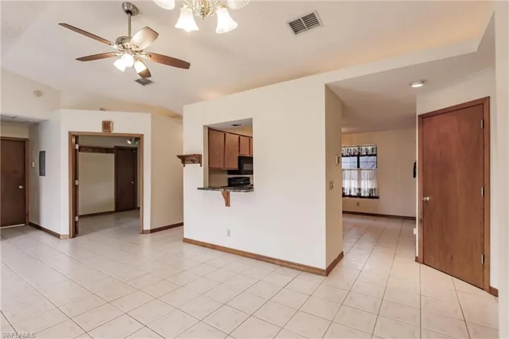 2406  Queen  DR, Lehigh Acres, FL 33971