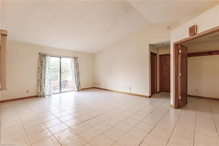 2406  Queen  DR, Lehigh Acres, FL 33971