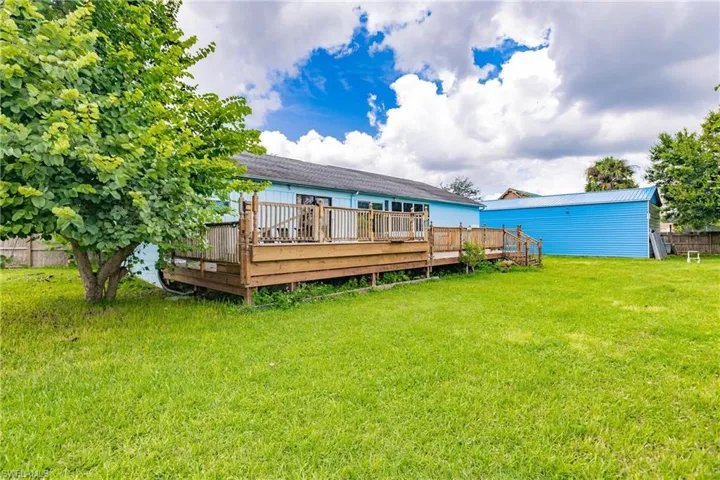 2406  Queen  DR, Lehigh Acres, FL 33971