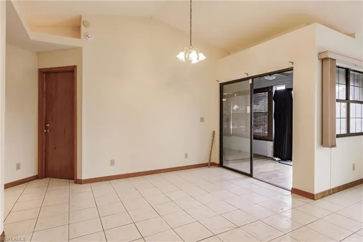 2406  Queen  DR, Lehigh Acres, FL 33971