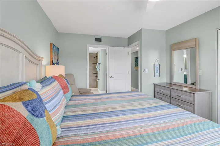 1025 Foxfire LN # 301, NAPLES FL 34104