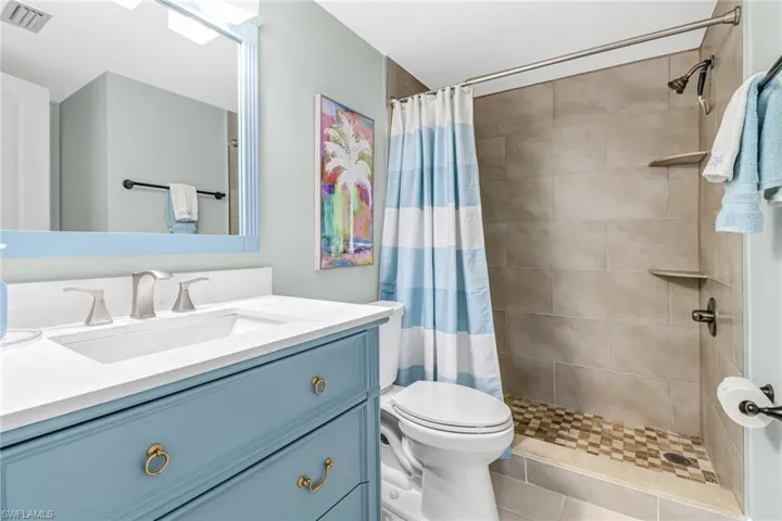 1025 Foxfire LN # 301, NAPLES FL 34104