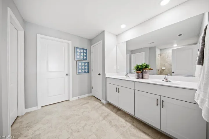 3205 Nw 3rd Pl, Cape Coral Fl 33993
