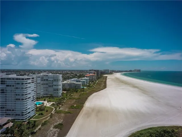 Water view with nearby urban area and nearby beach