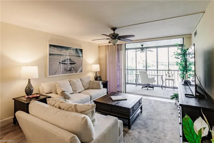 4210 Steamboat Bend 405, Fort Myers, Florida 33919