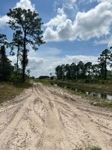 402 Genoa AVE S, LEHIGH ACRES FL 33974