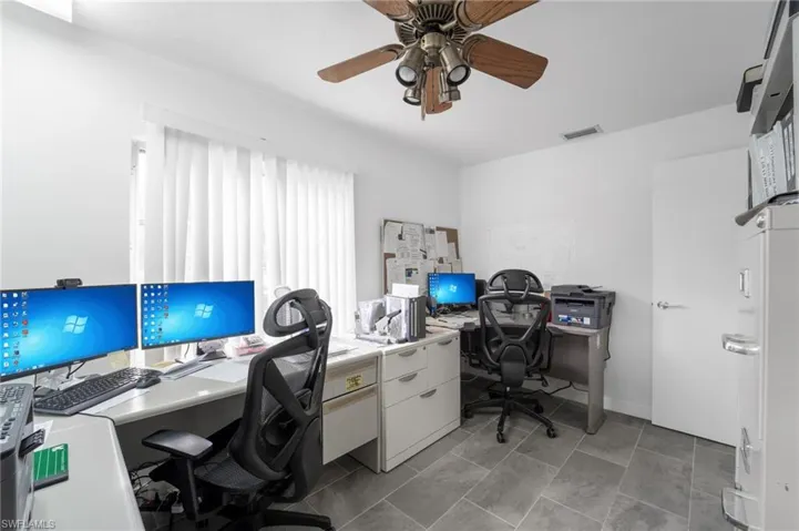 Office with ceiling fan