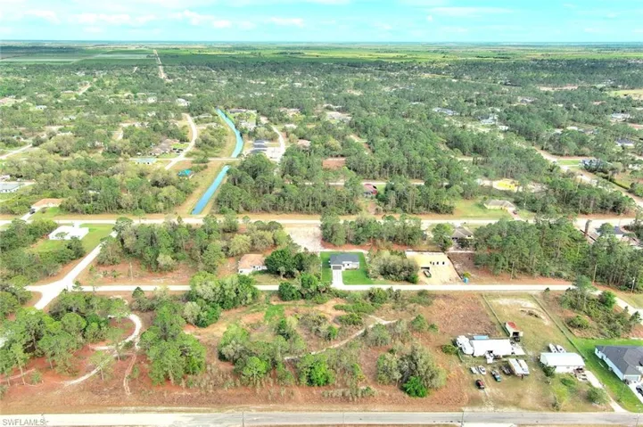 Aerial view of property and surrounding area