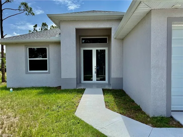 193 Castle Ave, Lehigh Acres, Florida 33974