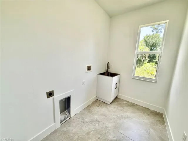193 Castle Ave, Lehigh Acres, Florida 33974