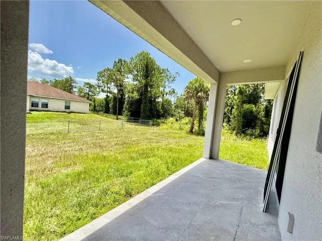 193 Castle Ave, Lehigh Acres, Florida 33974