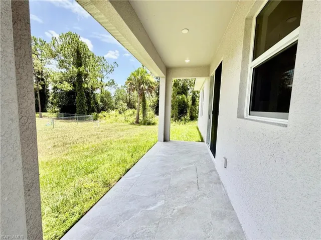 193 Castle Ave, Lehigh Acres, Florida 33974