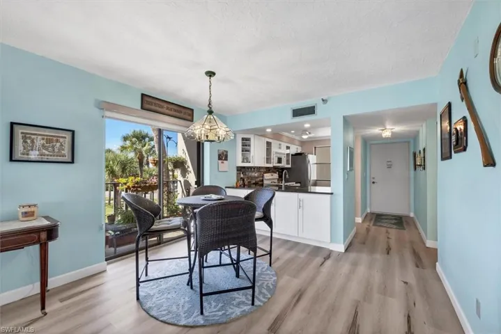 Dining with side balcony