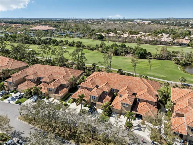 Bird's eye view with a residential view and golf course view