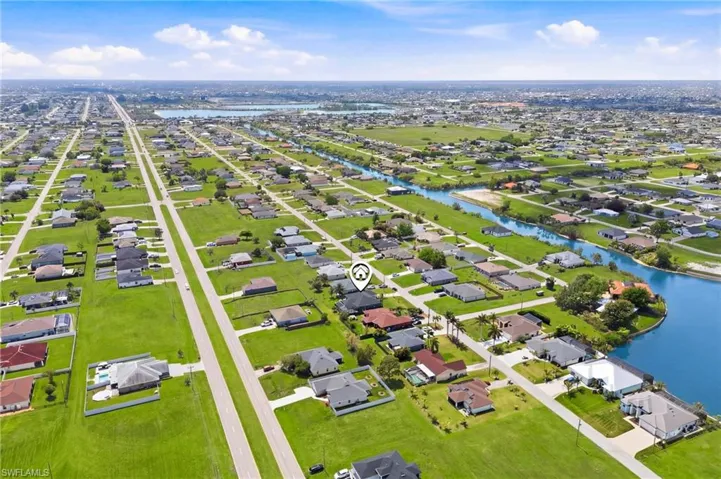 A rare overhead glimpse that highlights not just the home, but the lifestyle—open space, privacy, and a backyard designed to be enjoyed year-round.
