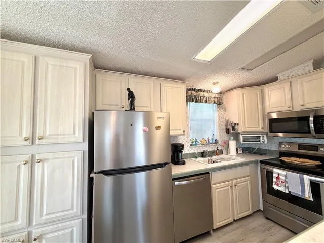 4700 Sawmill Dr W, Estero, Florida 33928