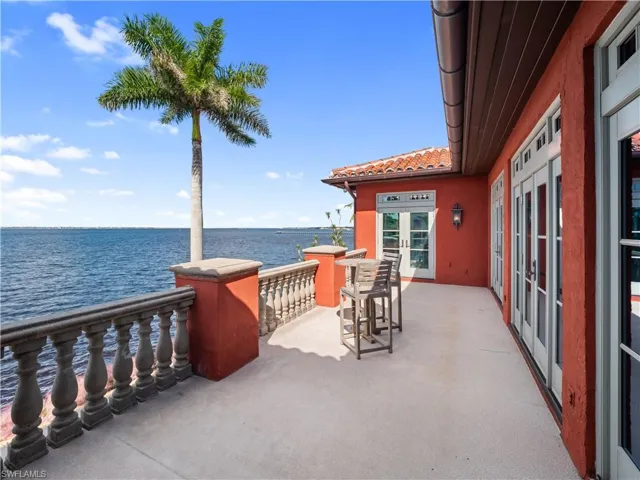 Upstairs Balcony