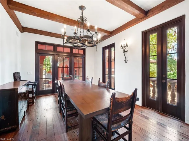 Formal Dining