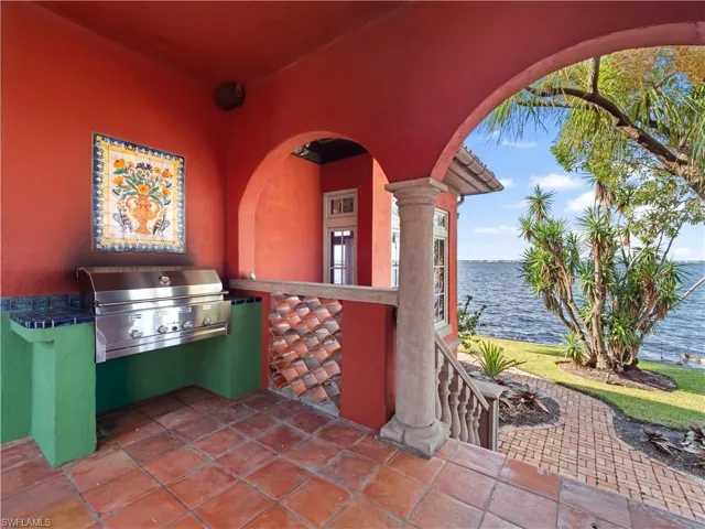 Outdoor Grill