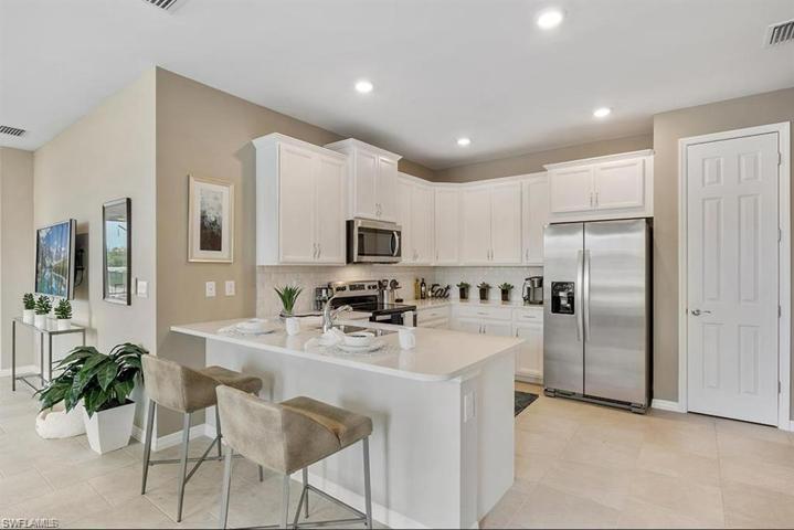 1104  Enbrook  LOOP, NAPLES, FL 34114