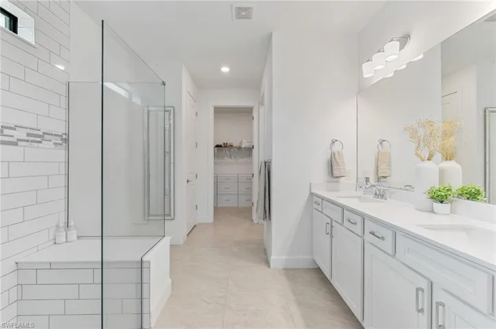 Spa-Like Primary Bath