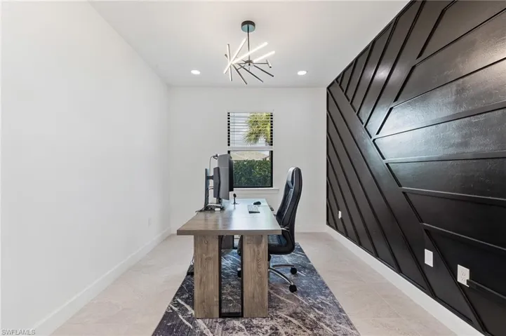 Flex Room-Den/Home Office