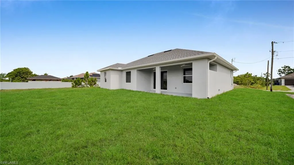 2613 18th ST, Lehigh Acres, FL 33976,2025000248