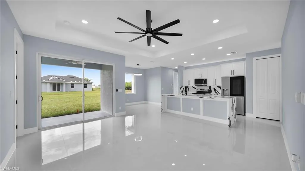 2613 18th ST, Lehigh Acres, FL 33976,2025000248