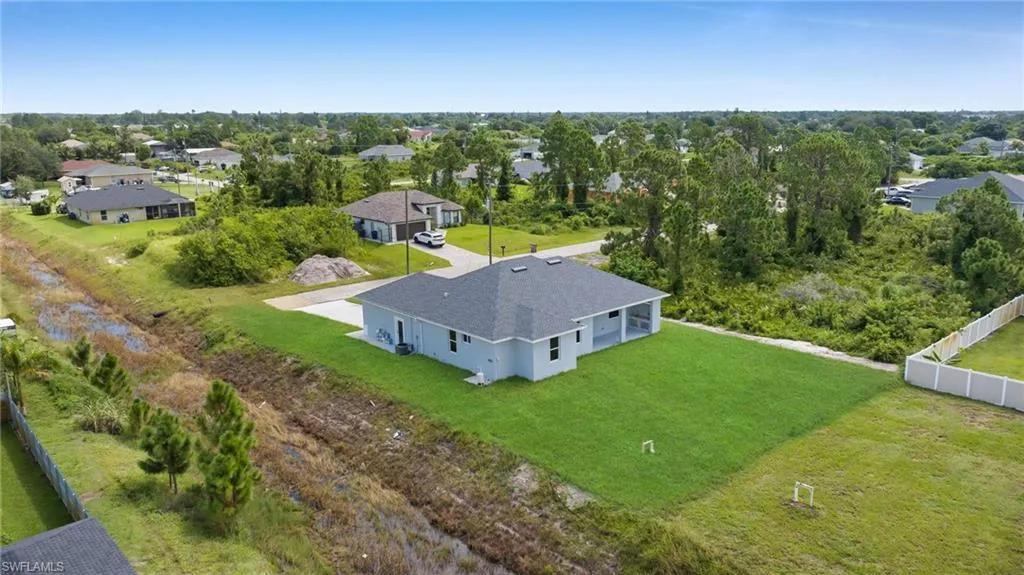 2613 18th ST, Lehigh Acres, FL 33976,2025000248