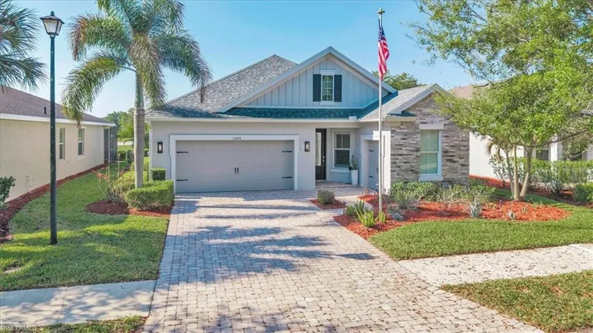 16424 Windsor Way, Alva, Florida 33920