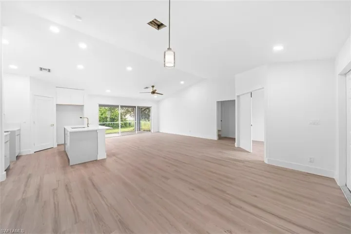 4004 17th St Sw, Lehigh Acres, Florida 33976