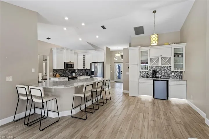 2546 Sw 30th St, Cape Coral, Florida 33914