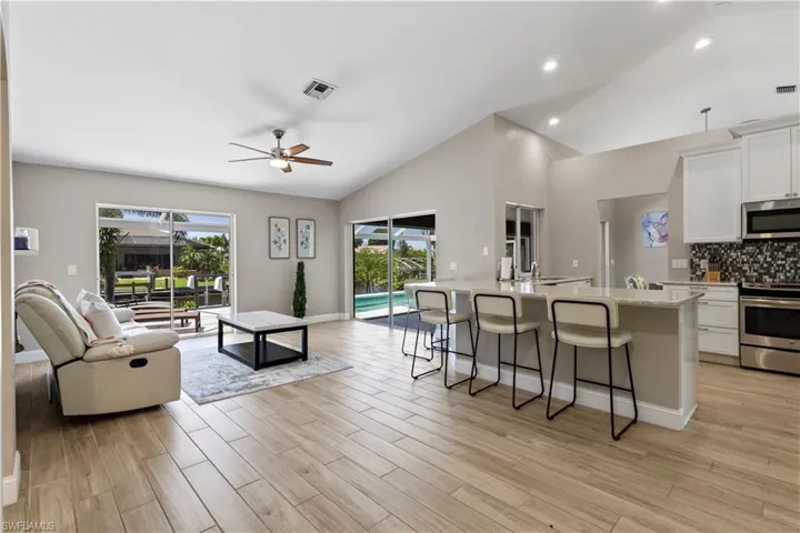 2546 Sw 30th St, Cape Coral, Florida 33914