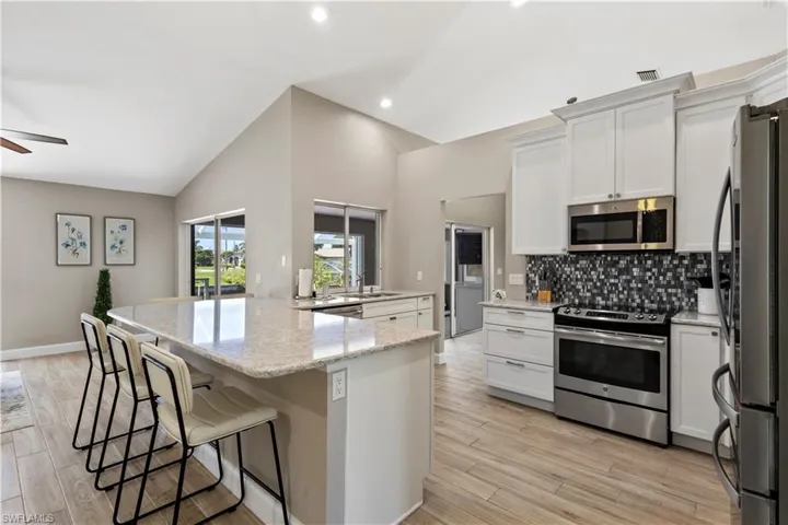 2546 Sw 30th St, Cape Coral, Florida 33914