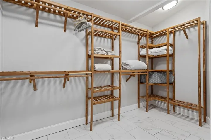 2546 Sw 30th St, Cape Coral, Florida 33914