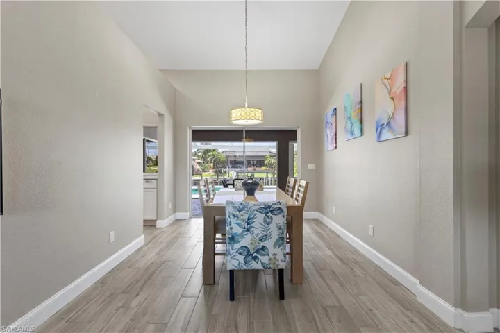 2546 Sw 30th St, Cape Coral, Florida 33914