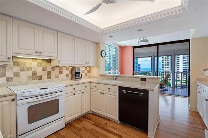 4401 Gulf Shore Blvd N 1007, Naples, Florida 34103