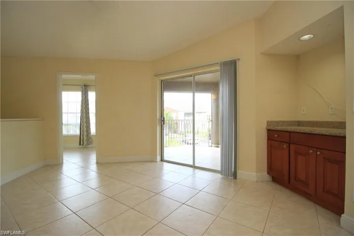 194  Santa Clara  DR, Naples, FL 34104