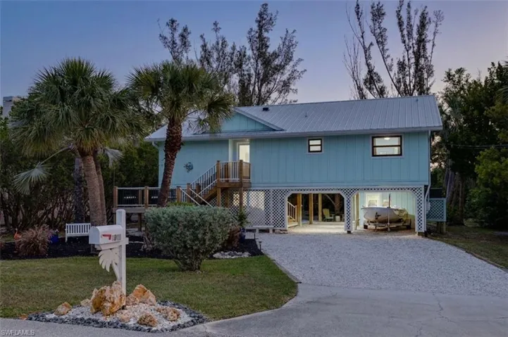 1318 Junonia St, Sanibel, Florida 33957