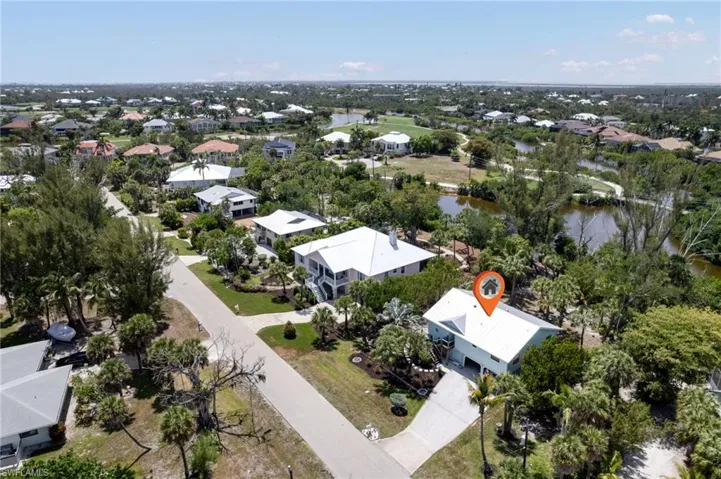 1318 Junonia St, Sanibel, Florida 33957