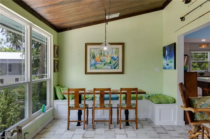 1318 Junonia St, Sanibel, Florida 33957