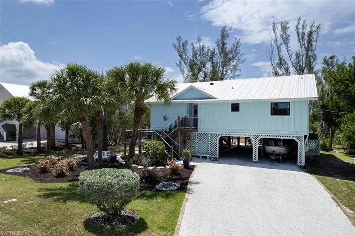 1318 Junonia St, Sanibel, Florida 33957