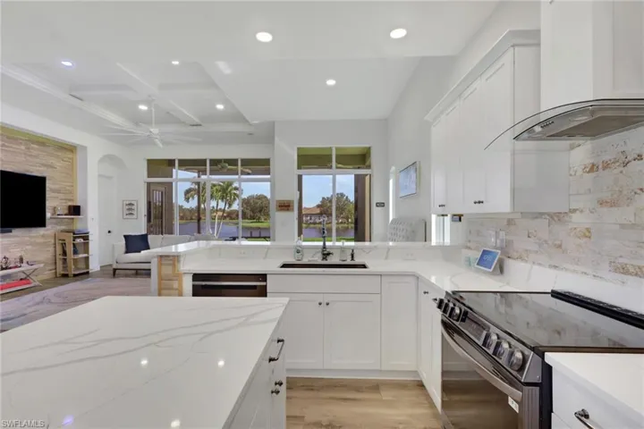 12500 Grandezza Cir, Estero, Florida 33928