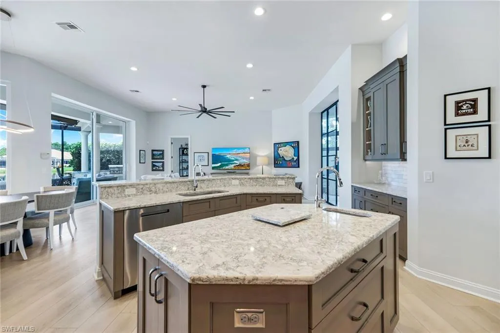 3616 Glenwater LN, Bonita Springs, FL 34134,225062144